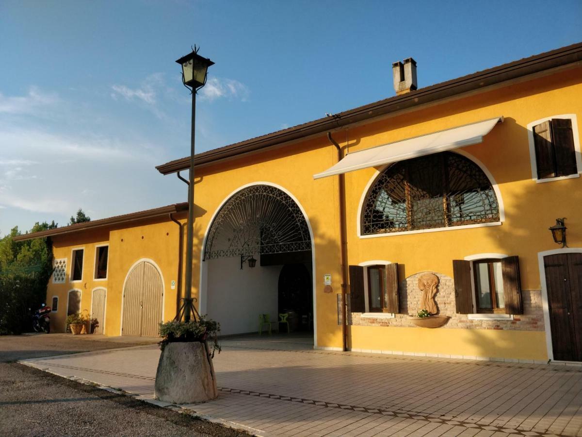 Agriturismo Gazza Ladra Villa Noventa di Piave Luaran gambar